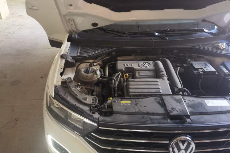 Used Volkswagen T-ROC 2018 280TSI DSG Two-Wheel-Drive Comfort Version China V Standard Engine Bay Right
