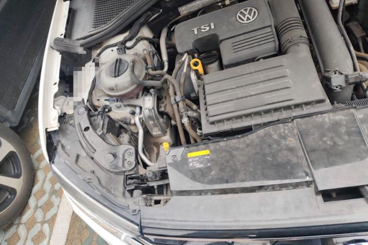 Used Volkswagen T-ROC 2018 280TSI DSG Two-Wheel-Drive Comfort Version China V Standard Engine Bay Right