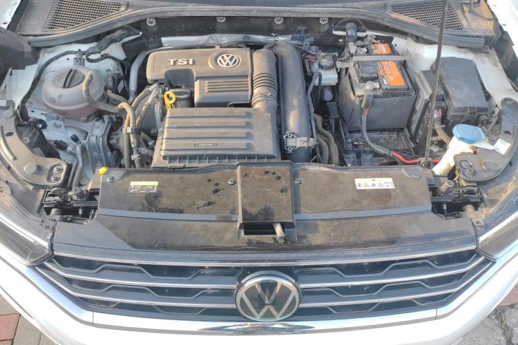 Used Volkswagen T-ROC 2018 280TSI DSG Two-Wheel-Drive Comfort Version China V Standard Engine Bay