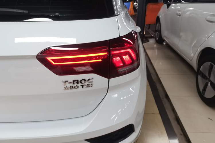 Used Volkswagen T-ROC 2018 280TSI DSG Four-Wheel Drive Comfort Version China V Standard Exterior 1