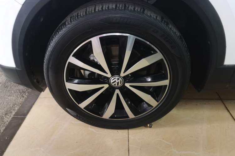 Used Volkswagen T-ROC 2018 280TSI DSG Four-Wheel Drive Comfort Version China V Standard Exterior 2