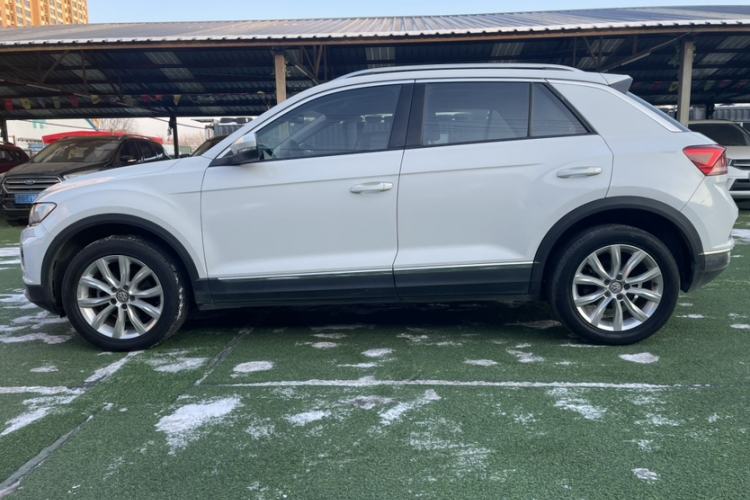 Used Volkswagen T-ROC 2018 230TSI DSG Two-Wheel Drive Advanced Version China V Standard Exterior 2