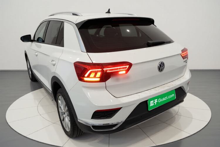 Used Volkswagen T-ROC 2018 230TSI DSG Two-Wheel Drive Advanced Version China VI Standard Exterior 2