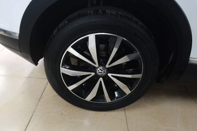 Used Volkswagen T-ROC 2018 280TSI DSG Four-Wheel Drive Comfort Version China V Standard Exterior 3