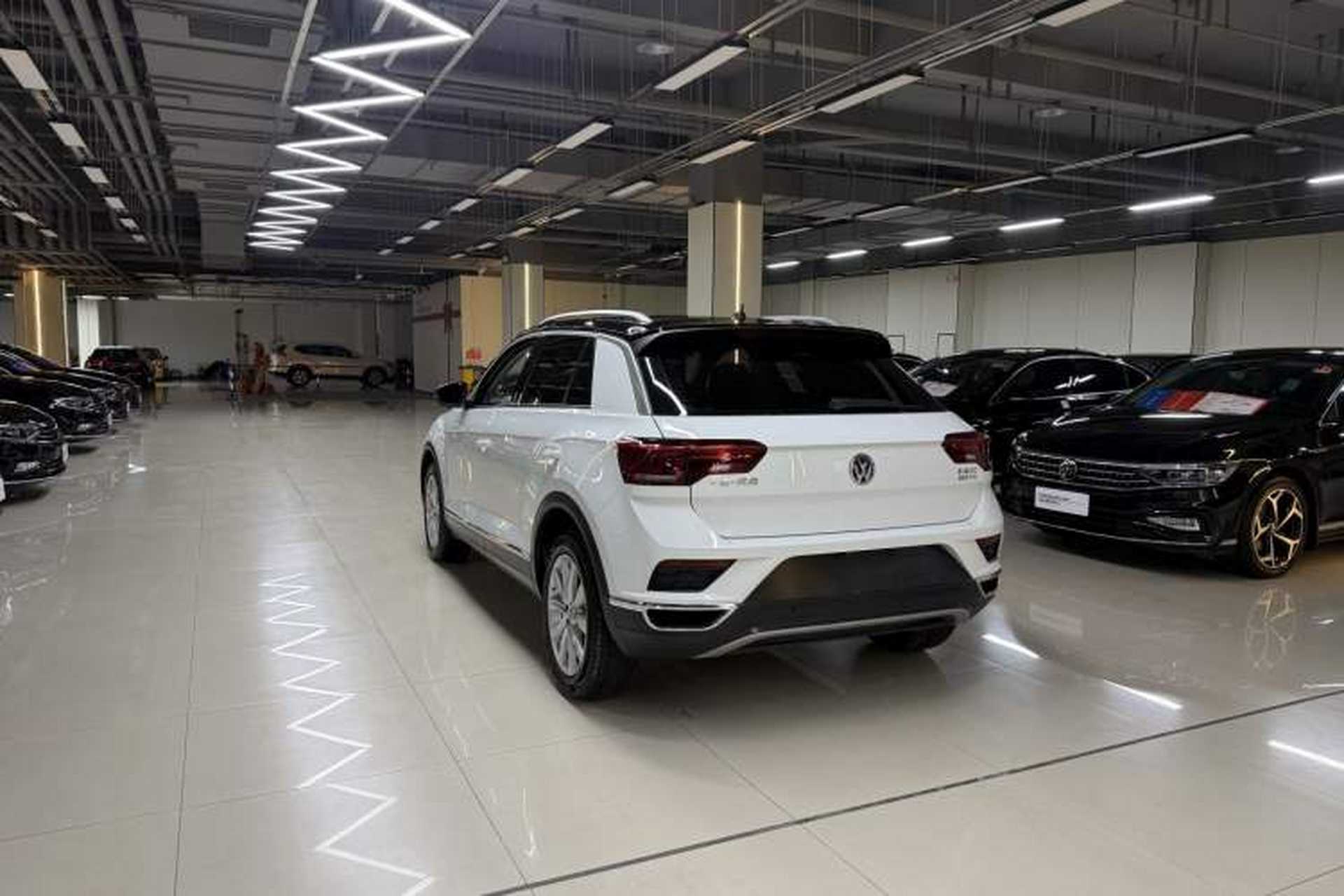 Used Volkswagen T-ROC 2018 280TSI DSG Two-Wheel Drive Advanced Version China V Emission Standard Exterior 3