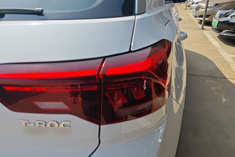 Used Volkswagen T-ROC 2018 280TSI DSG Two-Wheel Drive Advanced Version China V Emission Standard Exterior 3