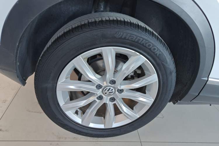 Used Volkswagen T-ROC 2018 230TSI DSG Two-Wheel Drive Advanced Version China V Standard Exterior 4