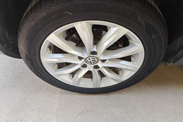 Used Volkswagen T-ROC 2018 280TSI DSG Two-Wheel Drive Advanced Version China V Emission Standard Exterior 5