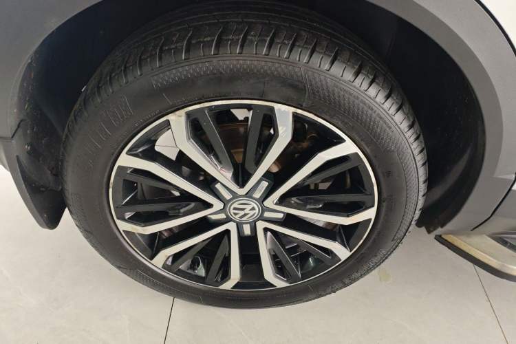 Used Volkswagen T-ROC 2018 280TSI DSG Two-Wheel-Drive Comfort Version China V Standard Exterior 5