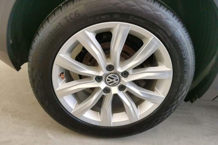 Used Volkswagen T-ROC 2018 230TSI DSG Two-Wheel Drive Advanced Version China V Standard Exterior 5
