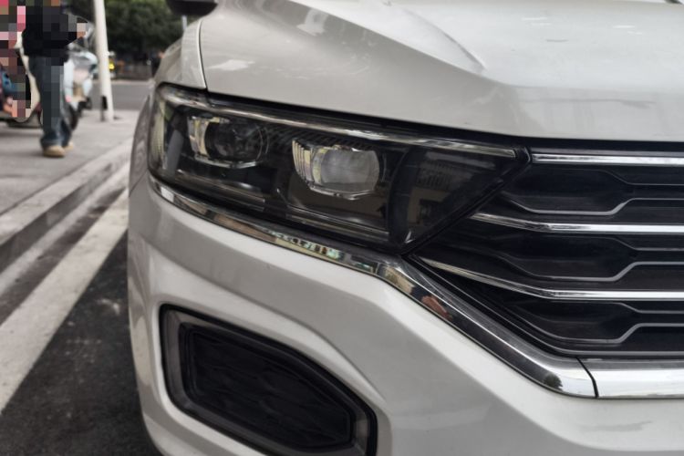 Used Volkswagen T-ROC 2018 280TSI DSG Two-Wheel-Drive Comfort Version China V Standard Exterior 6