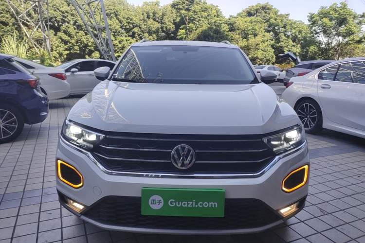 Used Volkswagen T-ROC 2018 230TSI DSG Two-Wheel Drive Advanced Version China V Standard Front