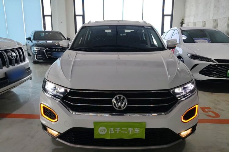 Used Volkswagen T-ROC 2018 230TSI DSG Two-Wheel Drive Advanced Version China V Standard Front