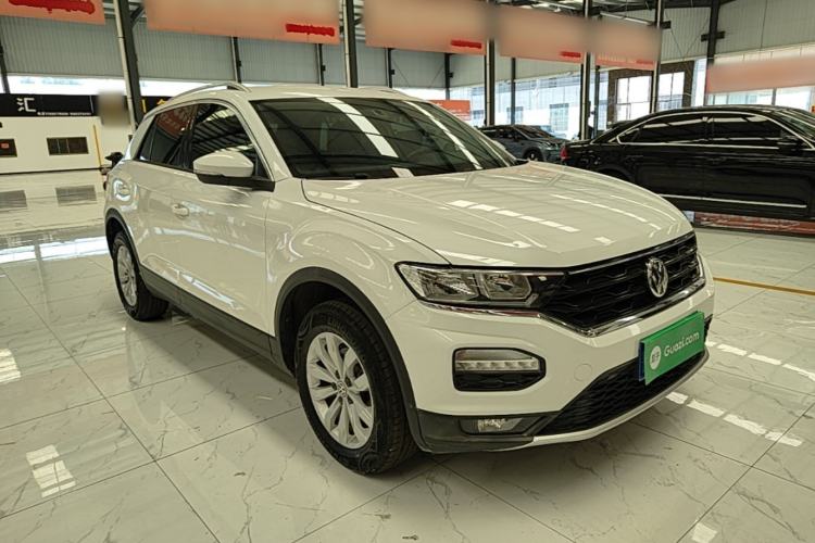 Used Volkswagen T-ROC 2018 230TSI DSG Two-Wheel Drive Fashion Edition China V Standard Front Right 45 Deg