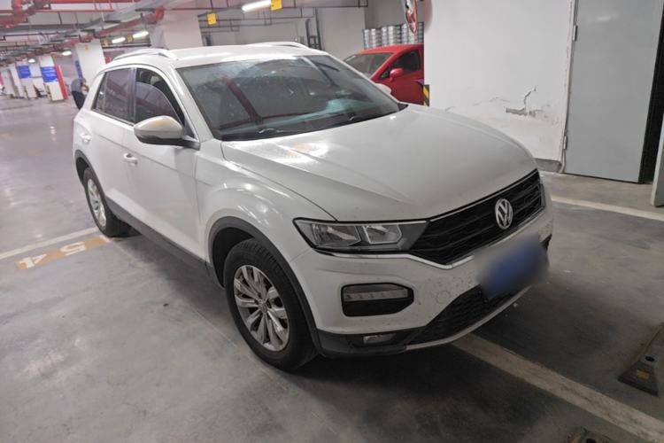 Used Volkswagen T-ROC 2018 230TSI DSG Two-Wheel Drive Fashion Edition China V Standard Front Right 45 Deg