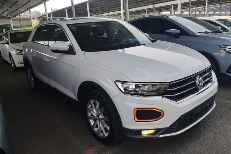 Used Volkswagen T-ROC 2018 230TSI DSG Two-Wheel Drive Advanced Version China V Standard Front Right 45 Deg