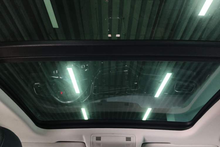 Used Volkswagen T-ROC 2018 280TSI DSG Two-Wheel-Drive Comfort Version China V Standard Headliner