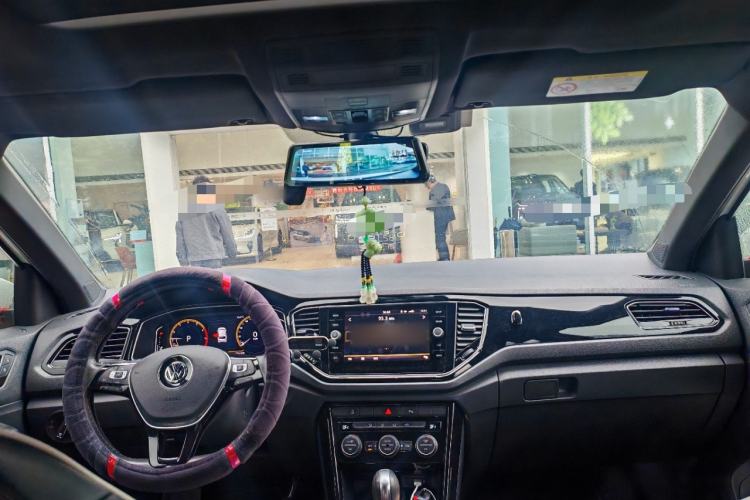 Used Volkswagen T-ROC 2018 280TSI DSG Two-Wheel-Drive Luxury Version China V Emission Standard Headliner