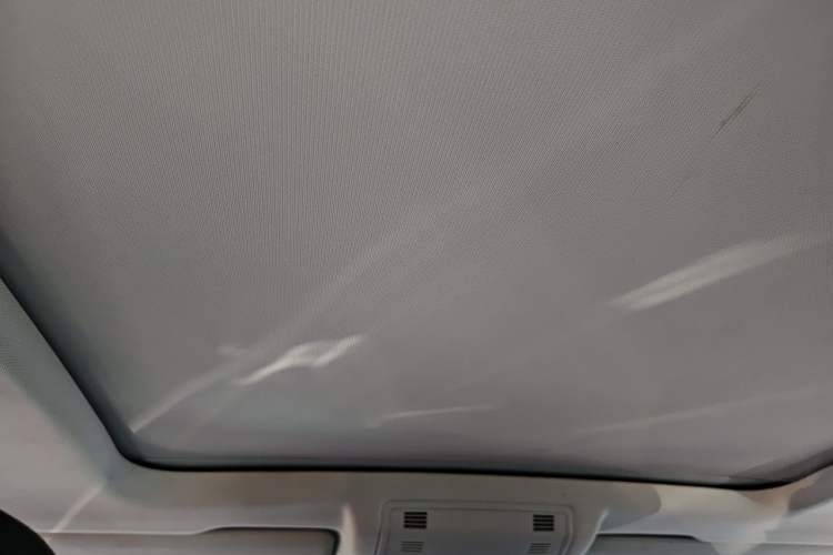 Used Volkswagen T-ROC 2018 280TSI DSG Two-Wheel-Drive Comfort Version China V Standard Headliner