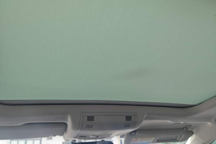 Used Volkswagen T-ROC 2018 280TSI DSG Two-Wheel-Drive Comfort Version China V Standard Headliner