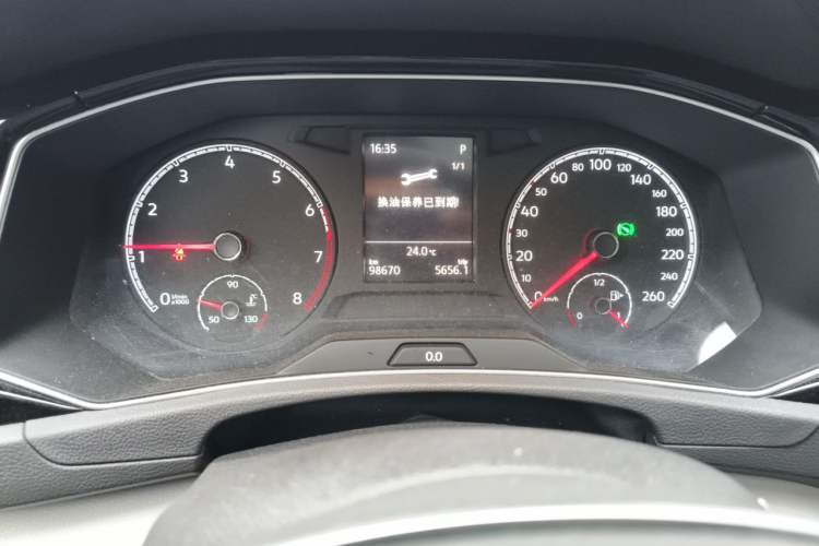 Used Volkswagen T-ROC 2018 280TSI DSG Two-Wheel-Drive Comfort Version China V Standard Instrument Cluster