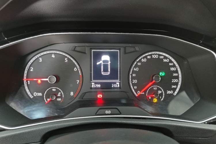 Used Volkswagen T-ROC 2018 280TSI DSG Two-Wheel-Drive Comfort Version China V Standard Instrument Cluster