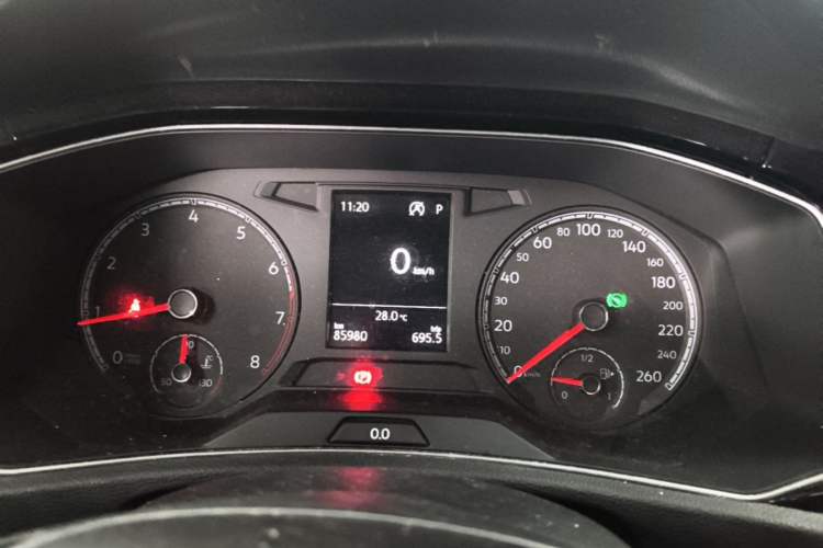 Used Volkswagen T-ROC 2018 280TSI DSG Two-Wheel-Drive Comfort Version China V Standard Instrument Cluster