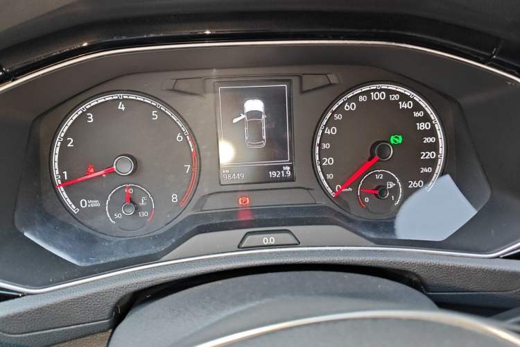 Used Volkswagen T-ROC 2018 280TSI DSG Two-Wheel-Drive Comfort Version China V Standard Instrument Cluster