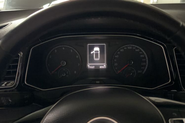 Used Volkswagen T-ROC 2018 280TSI DSG Two-Wheel-Drive Comfort Version China V Standard Instrument Cluster