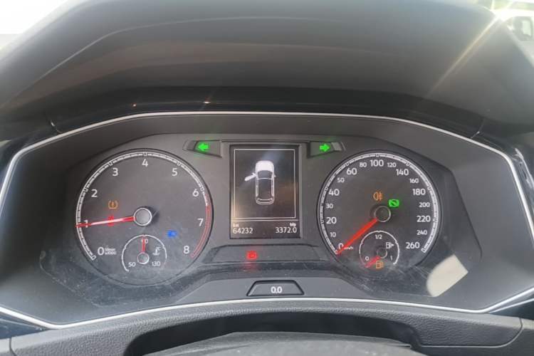 Used Volkswagen T-ROC 2018 280TSI DSG Two-Wheel-Drive Comfort Version China V Standard Instrument Cluster