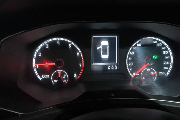 Used Volkswagen T-ROC 2018 280TSI DSG Four-Wheel Drive Luxury Version China V Emission Standard Instrument Cluster