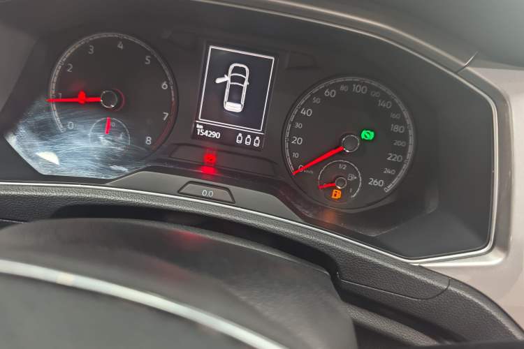 Used Volkswagen T-ROC 2018 230TSI DSG Two-Wheel Drive Advanced Version China V Standard Instrument Cluster