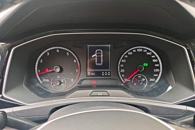 Used Volkswagen T-ROC 2018 280TSI DSG Two-Wheel-Drive Comfort Version China V Standard Instrument Cluster
