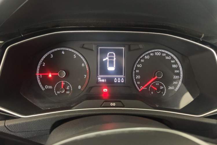 Used Volkswagen T-ROC 2018 280TSI DSG Two-Wheel-Drive Comfort Version China V Standard Instrument Cluster