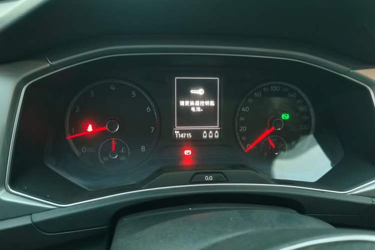 Used Volkswagen T-ROC 2018 280TSI DSG Two-Wheel Drive Advanced Version China V Emission Standard Instrument Cluster