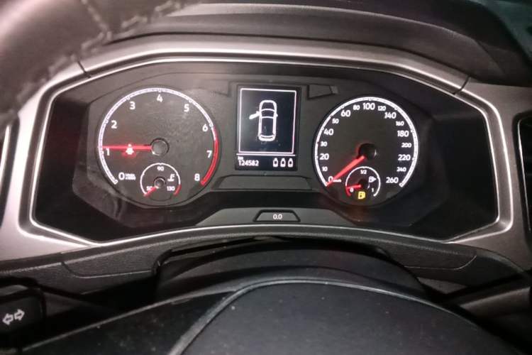 Used Volkswagen T-ROC 2018 230TSI DSG Two-Wheel Drive Advanced Version China V Standard Instrument Cluster
