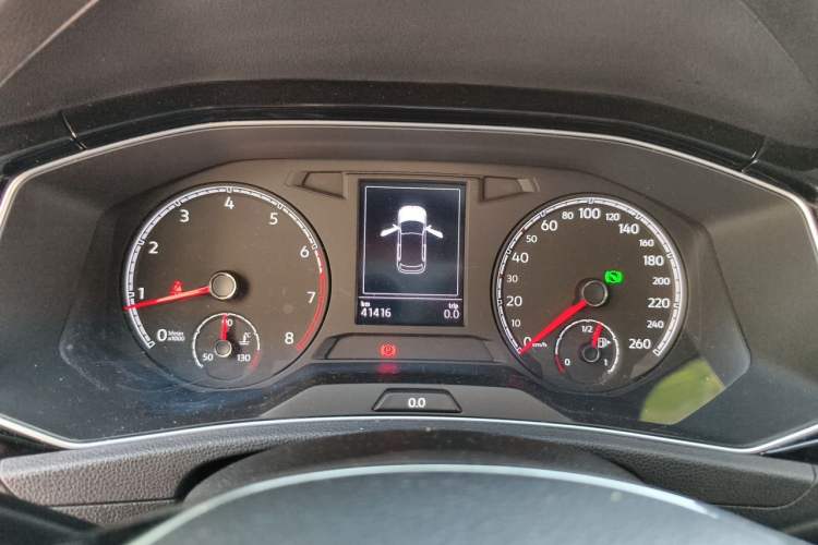 Used Volkswagen T-ROC 2018 280TSI DSG Two-Wheel-Drive Comfort Version China V Standard Instrument Cluster