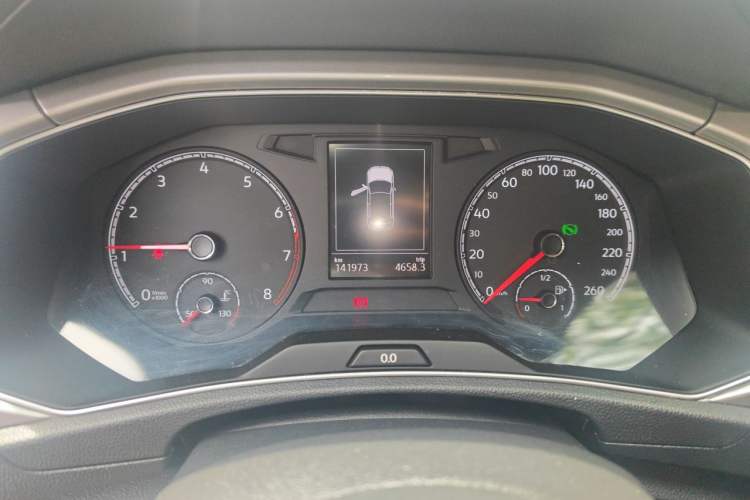 Used Volkswagen T-ROC 2018 230TSI DSG Two-Wheel Drive Advanced Version China V Standard Instrument Cluster