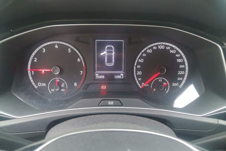 Used Volkswagen T-ROC 2018 280TSI DSG Four-Wheel Drive Comfort Version China V Standard Instrument Cluster