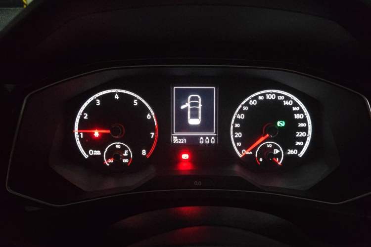 Used Volkswagen T-ROC 2018 280TSI DSG Two-Wheel-Drive Comfort Version China V Standard Instrument Cluster