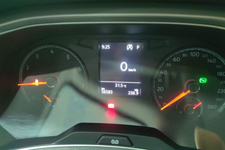 Used Volkswagen T-ROC 2018 230TSI DSG Two-Wheel Drive Advanced Version China V Standard Instrument Cluster