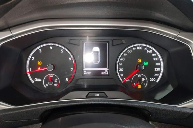 Used Volkswagen T-ROC 2018 230TSI DSG Two-Wheel Drive Advanced Version China V Standard Instrument Cluster
