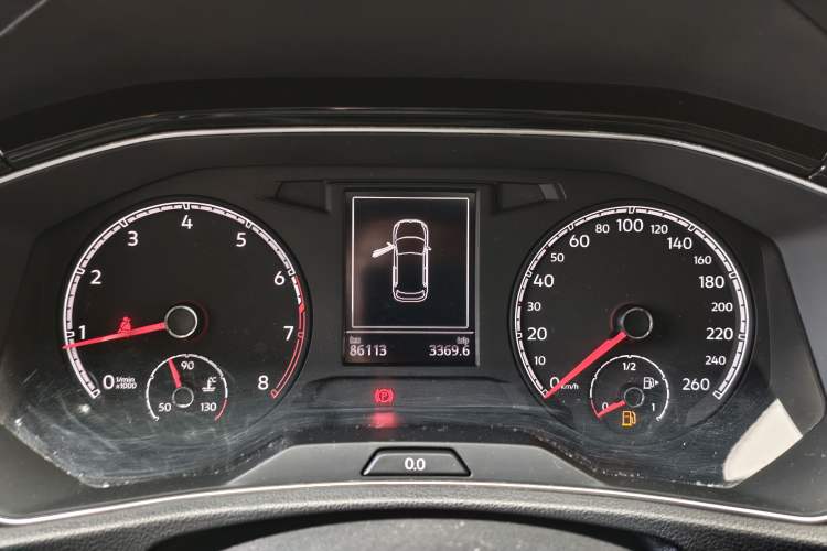 Used Volkswagen T-ROC 2018 280TSI DSG Two-Wheel-Drive Comfort Version China V Standard Instrument Cluster