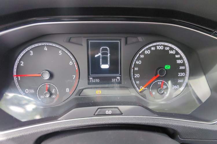 Used Volkswagen T-ROC 2018 280TSI DSG Two-Wheel-Drive Comfort Version China V Standard Instrument Cluster