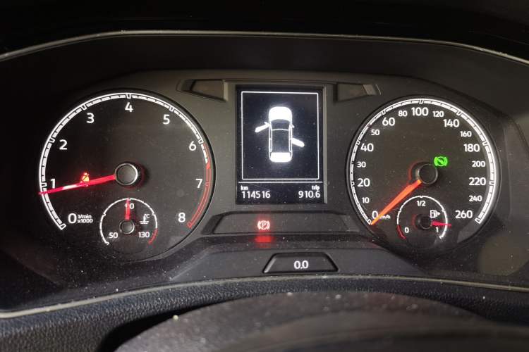 Used Volkswagen T-ROC 2018 280TSI DSG Two-Wheel-Drive Comfort Version China V Standard Instrument Cluster