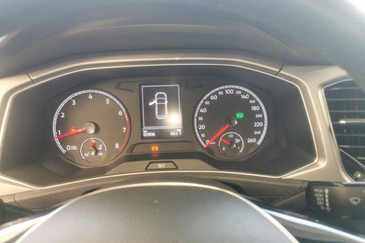 Used Volkswagen T-ROC 2018 230TSI DSG Two-Wheel Drive Advanced Version China V Standard Instrument Cluster