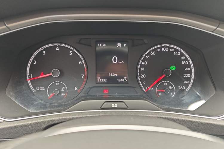 Used Volkswagen T-ROC 2018 230TSI DSG Two-Wheel Drive Advanced Version China V Standard Instrument Cluster