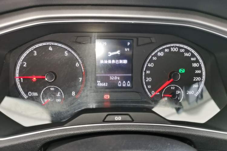 Used Volkswagen T-ROC 2018 230TSI DSG Two-Wheel Drive Advanced Version China V Standard Instrument Cluster
