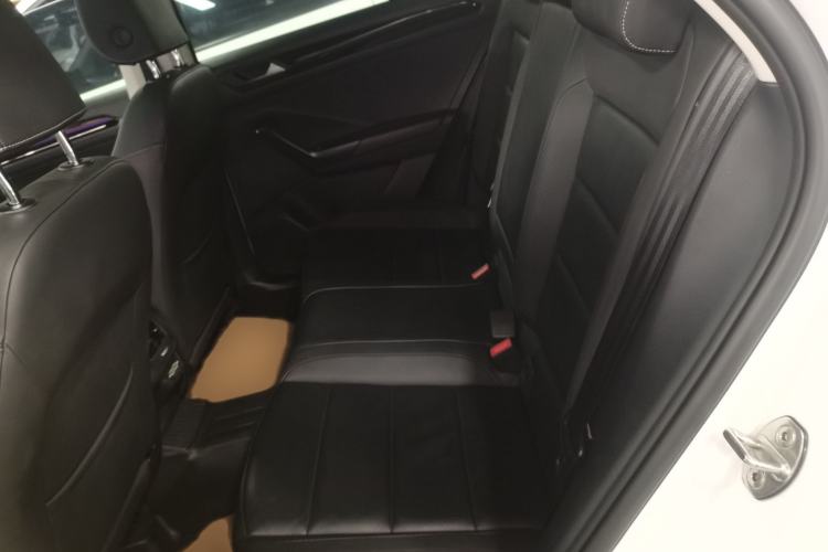 Used Volkswagen T-ROC 2018 280TSI DSG Four-Wheel Drive Comfort Version China V Standard Interior 4