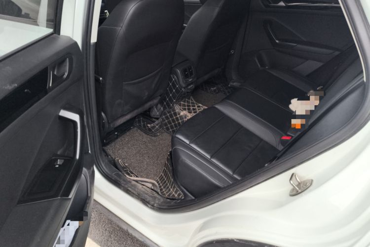 Used Volkswagen T-ROC 2018 280TSI DSG Two-Wheel-Drive Comfort Version China V Standard Interior 4